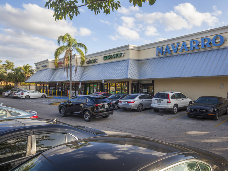 VISTA SHOPPING CENTER