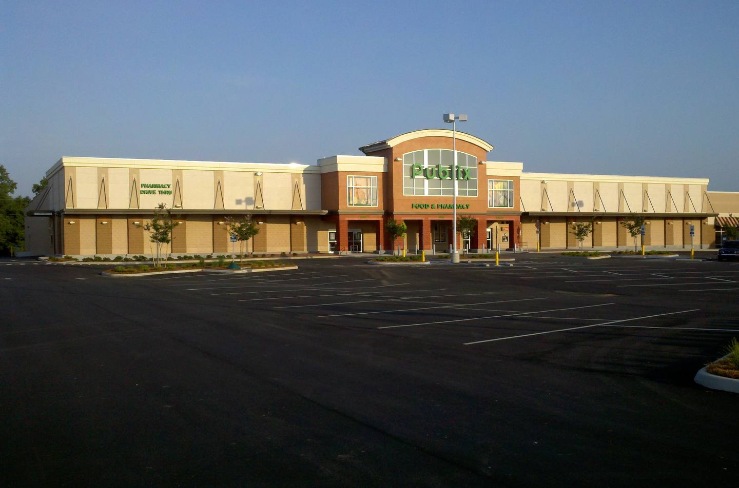 NORTHSIDE PLAZA: 